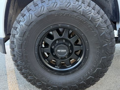 Used 2021 RAM 2500 Limited image 11