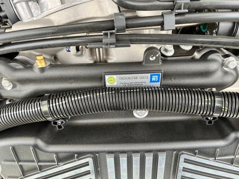 Used 2021 Chevrolet Camaro ZL1 w/ LPO, ZL1 Protection Package RWD image 11