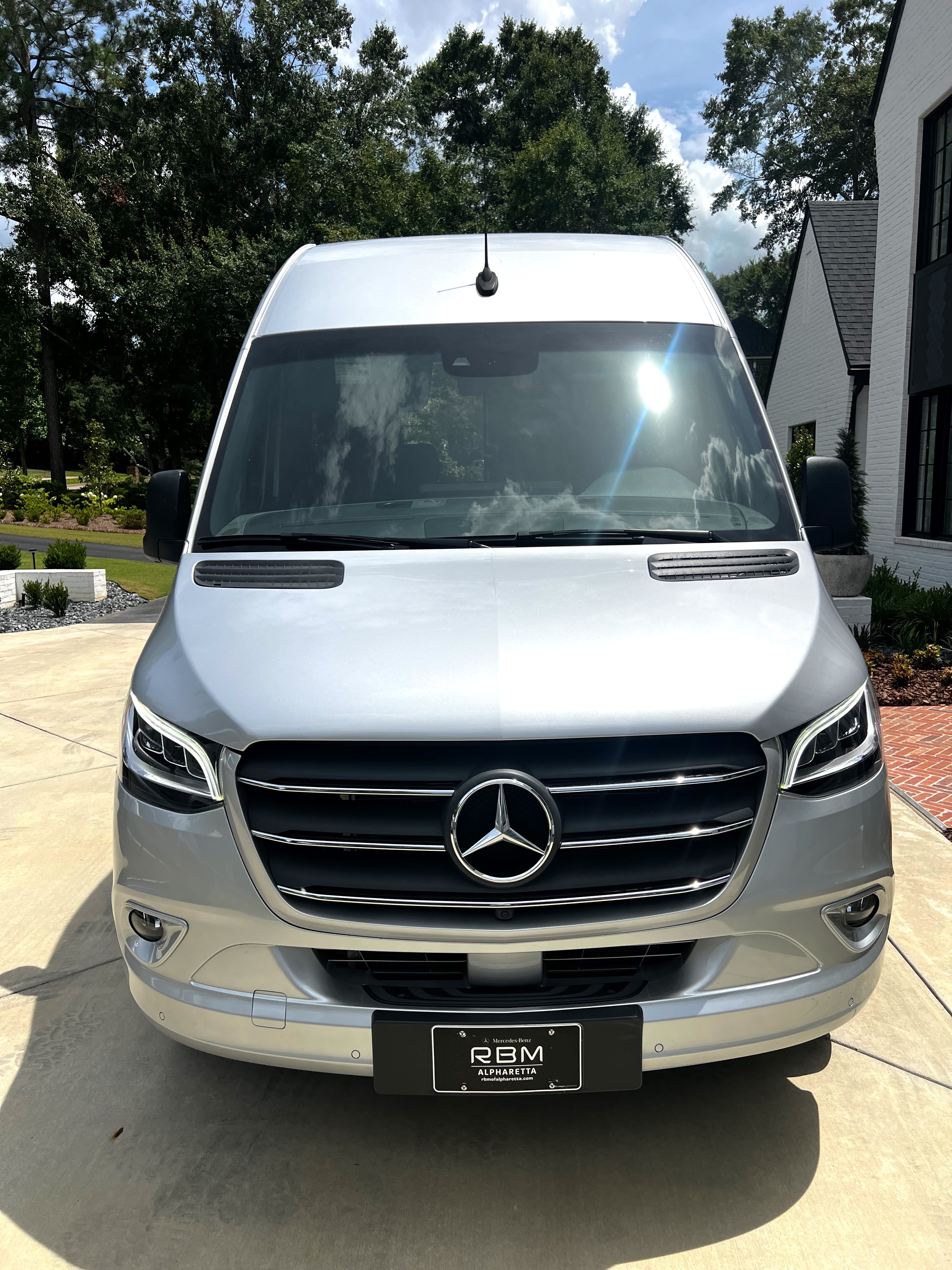 Used 2024 Mercedes-Benz Sprinter 2500 image 1