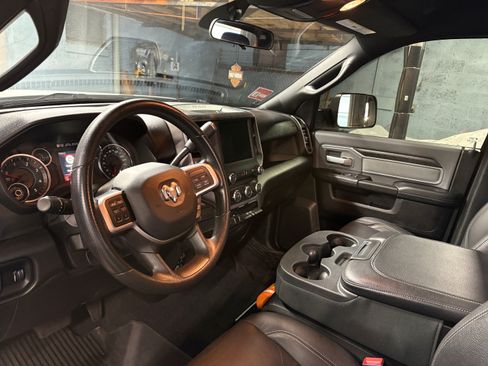 Used 2022 RAM 3500 Big Horn image 17