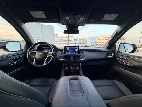 Used 2023 Chevrolet Tahoe LT RWD image 6