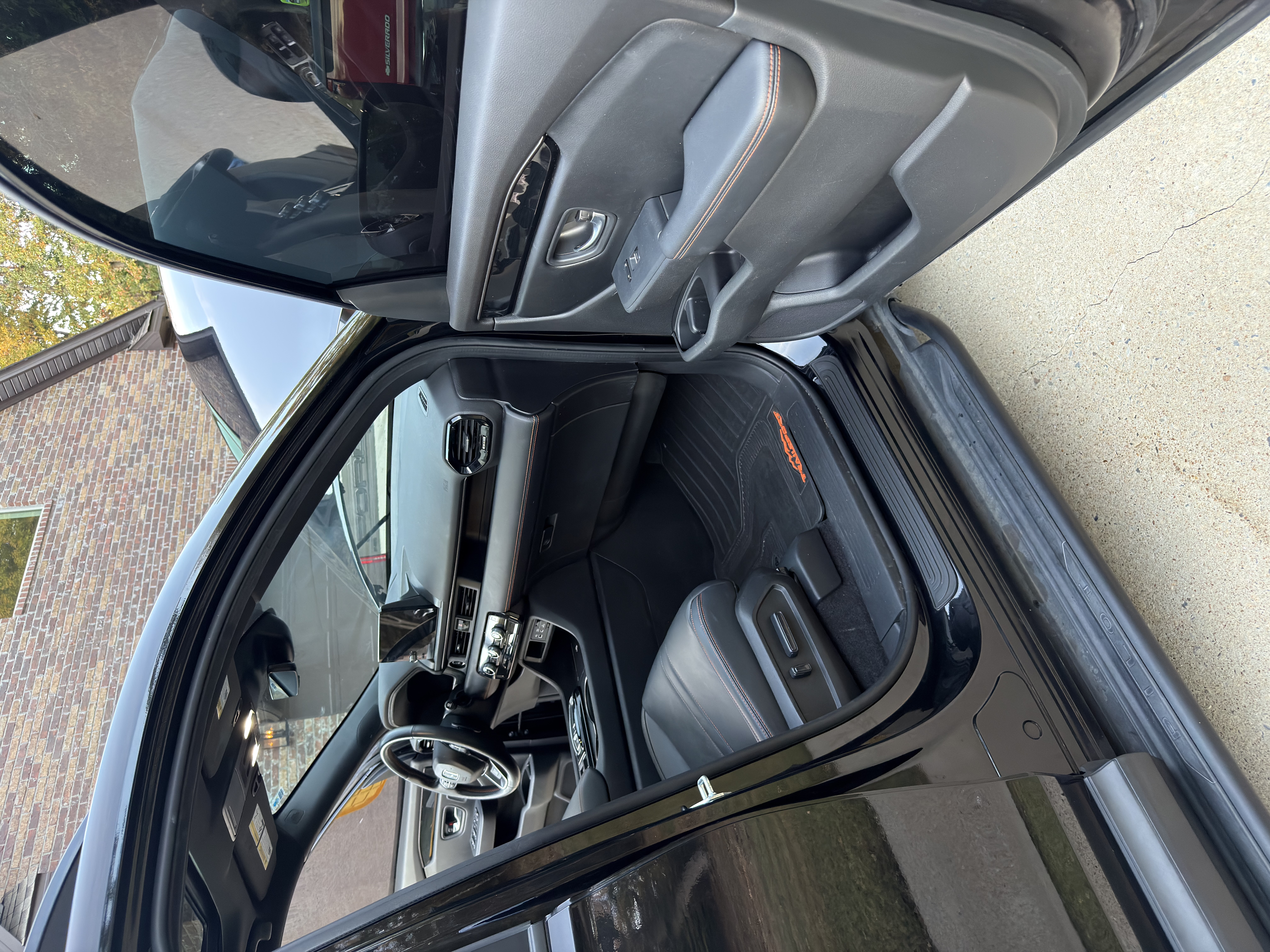 Used 2023 Honda Pilot TrailSport image 14