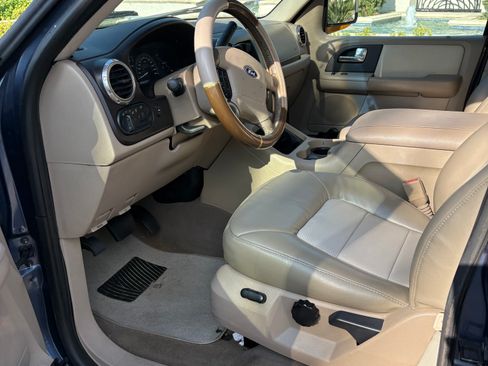 Used 2003 Ford Expedition Eddie Bauer image 5