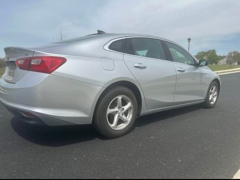Used 2016 Chevrolet Malibu LS image 4