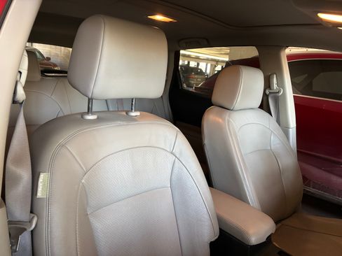 Used 2013 Nissan Rogue SL image 4