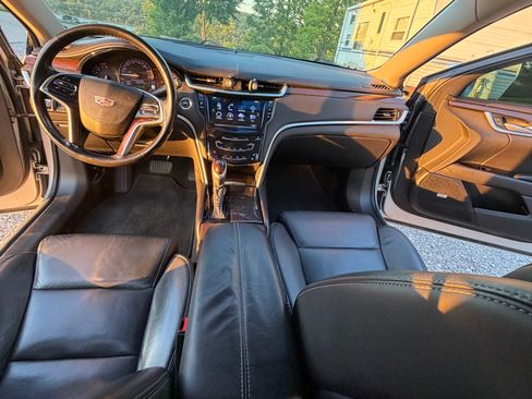 Used 2017 Cadillac XTS Luxury FWD image 6
