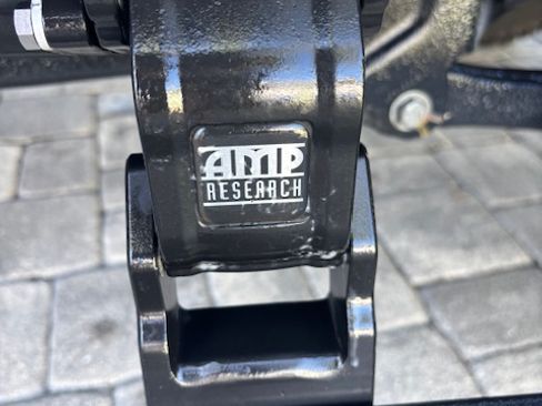 Used 2023 Jeep Gladiator Sport image 13