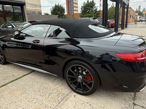 Used 2017 Mercedes-Benz S 63 AMG 4MATIC Cabriolet image 10