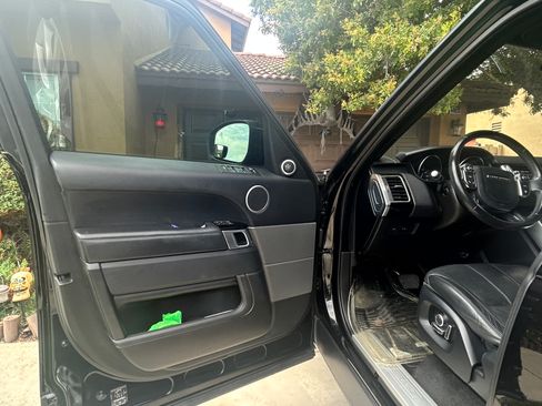 Used 2016 Land Rover Range Rover Sport HSE image 13