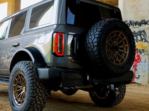 Used 2024 Ford Bronco Outer Banks w/ Sasquatch Package AWD/4WD image 5