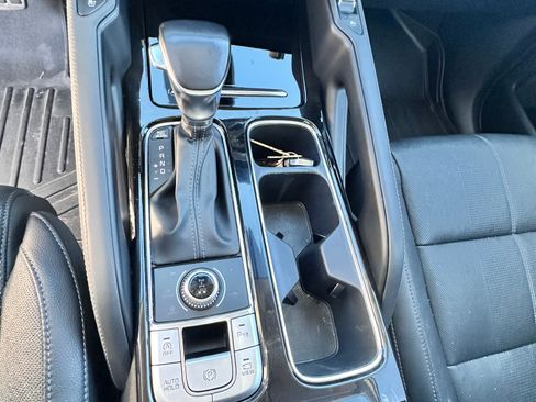 Used 2022 Kia Telluride SX w/ Nightfall Edition Package image 9