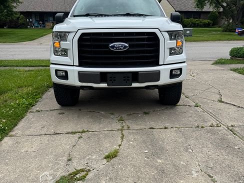 Used 2017 Ford F150 XL w/ Equipment Group 101A Mid AWD/4WD image 5