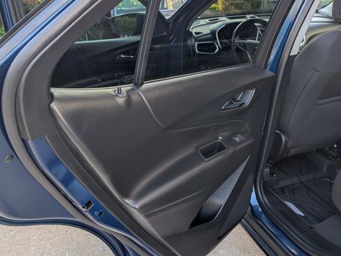 Used 2020 Chevrolet Equinox LT image 4