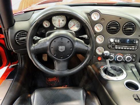 Used 2003 Dodge Viper SRT-10 image 24