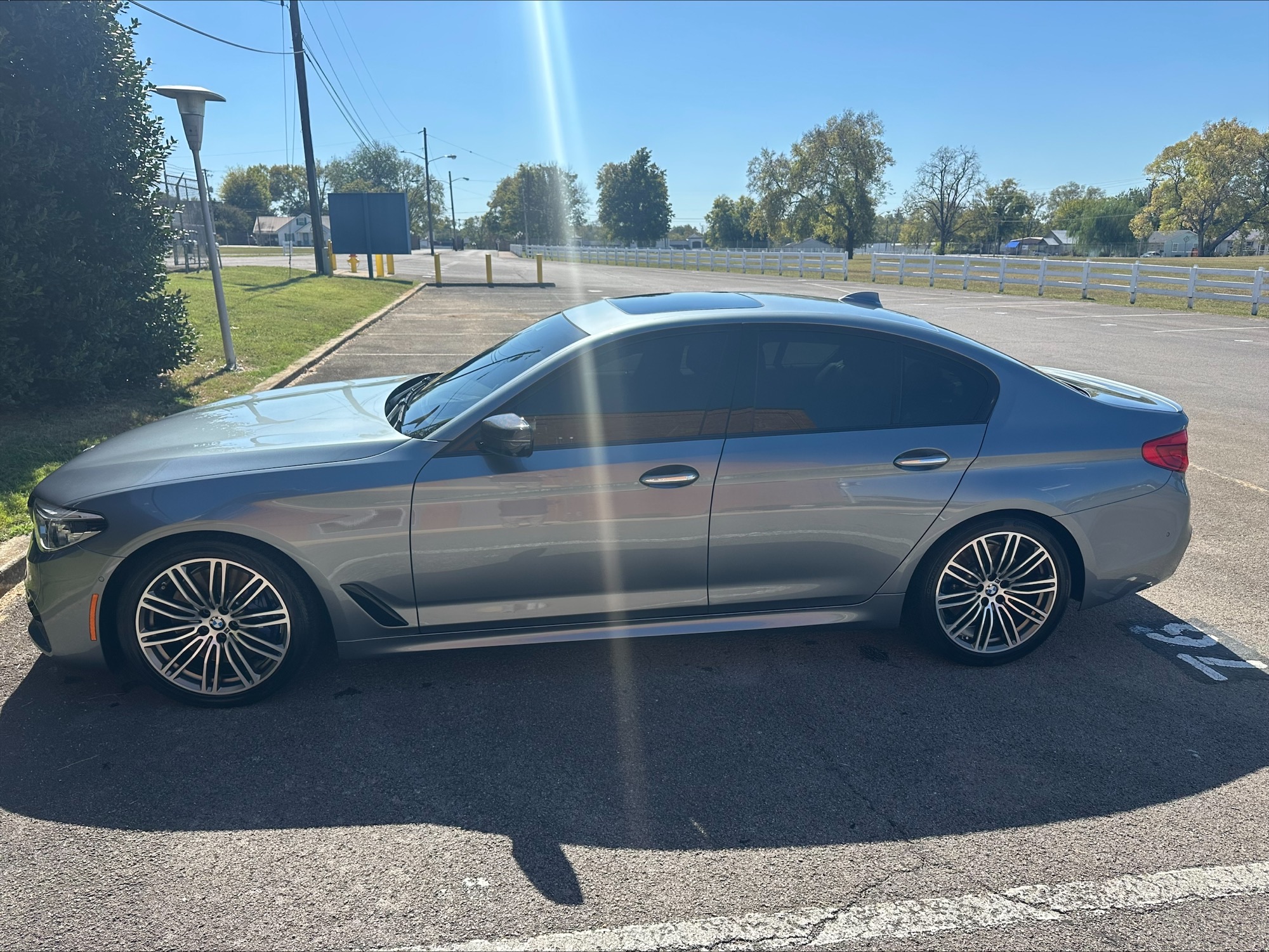 Used 2018 BMW M550i xDrive AWD/4WD image 1