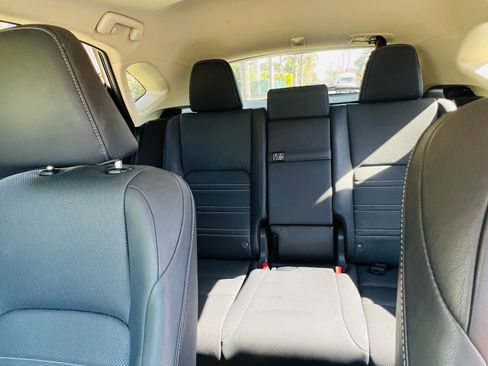 Used 2019 Lexus NX 300h AWD image 11