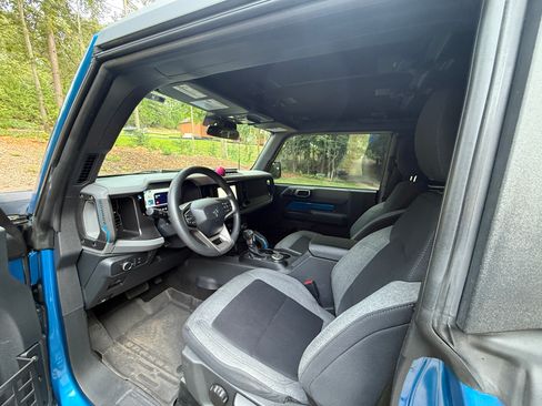 Used 2021 Ford Bronco 2-Door w/ Sasquatch Package AWD/4WD image 6