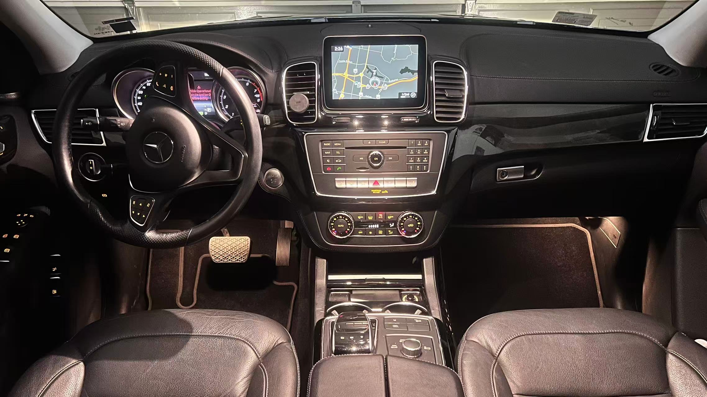 Used 2017 Mercedes-Benz GLE 550e image 4
