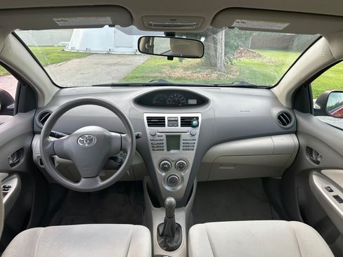 Used 2009 Toyota Yaris Sedan image 10