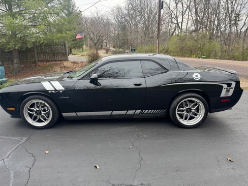 Used 2012 Dodge Challenger R/T Plus image 10