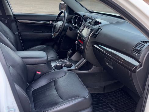 Used 2012 Kia Sorento SX w/ SX Premium Pkg AWD/4WD image 9