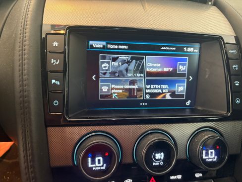 Used 2016 Jaguar F-TYPE Convertible image 10