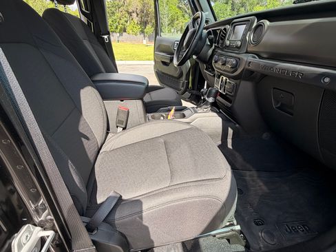Used 2020 Jeep Wrangler Unlimited Sport S AWD/4WD image 9