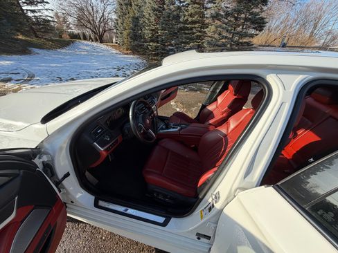 Used 2015 BMW M5 image 24