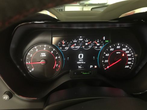 Used 2018 Chevrolet Camaro ZL1 image 2
