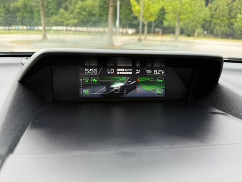 Used 2021 Subaru Crosstrek 2.5i Limited AWD/4WD image 9