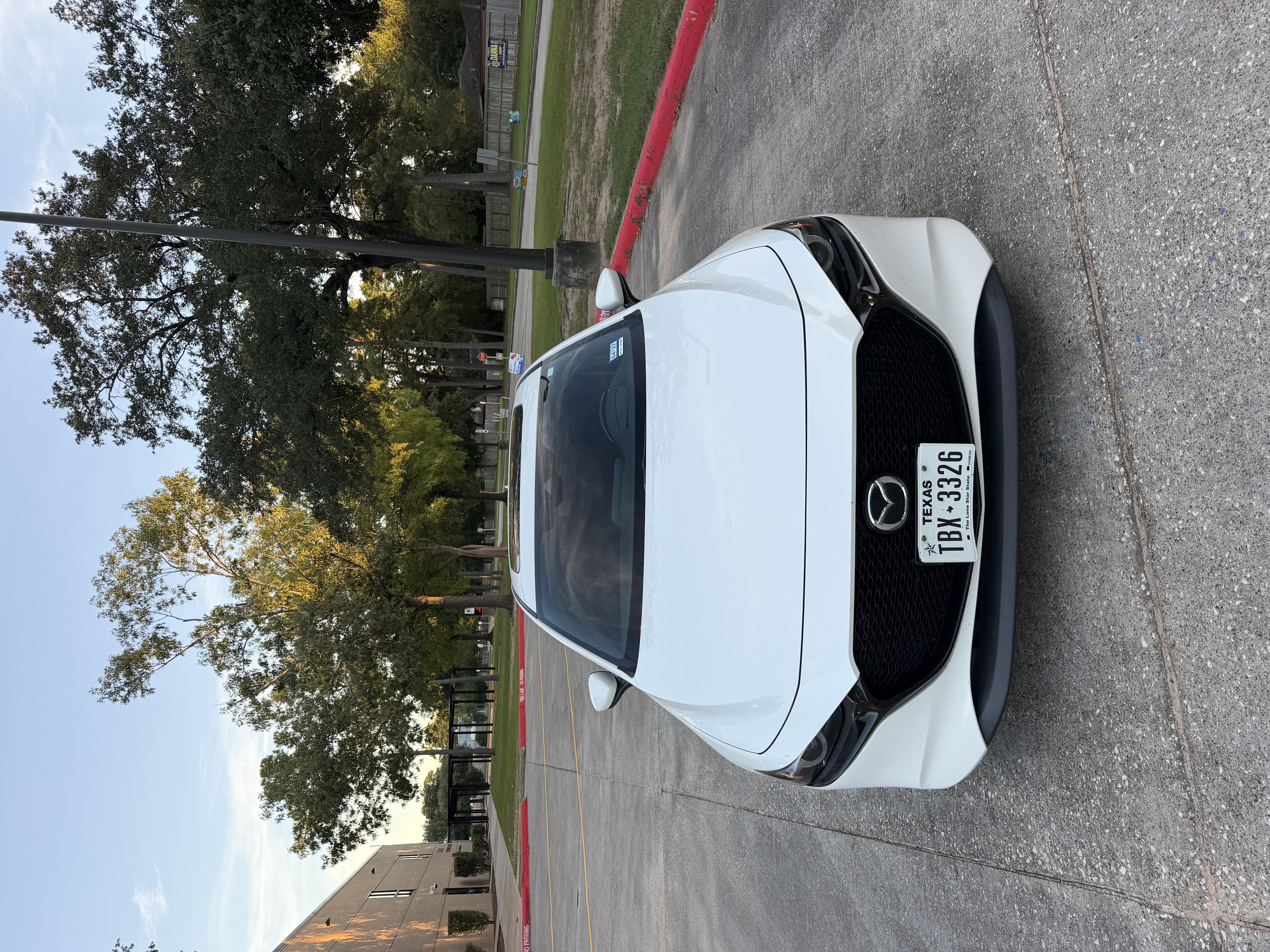 Used 2019 MAZDA MAZDA3 Hatchback w/ Premium Package FWD image 16