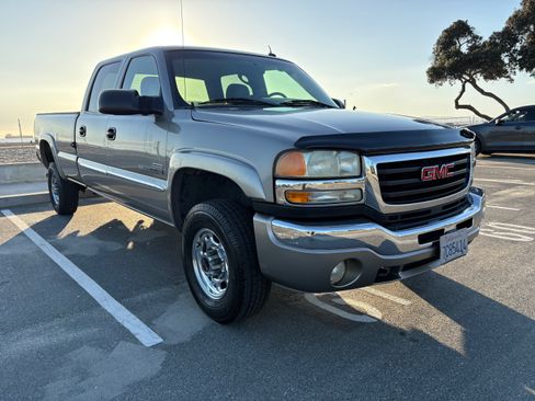 Used 2003 GMC Sierra 2500 SLT w/ SLT Preferred Equipment Group image 6