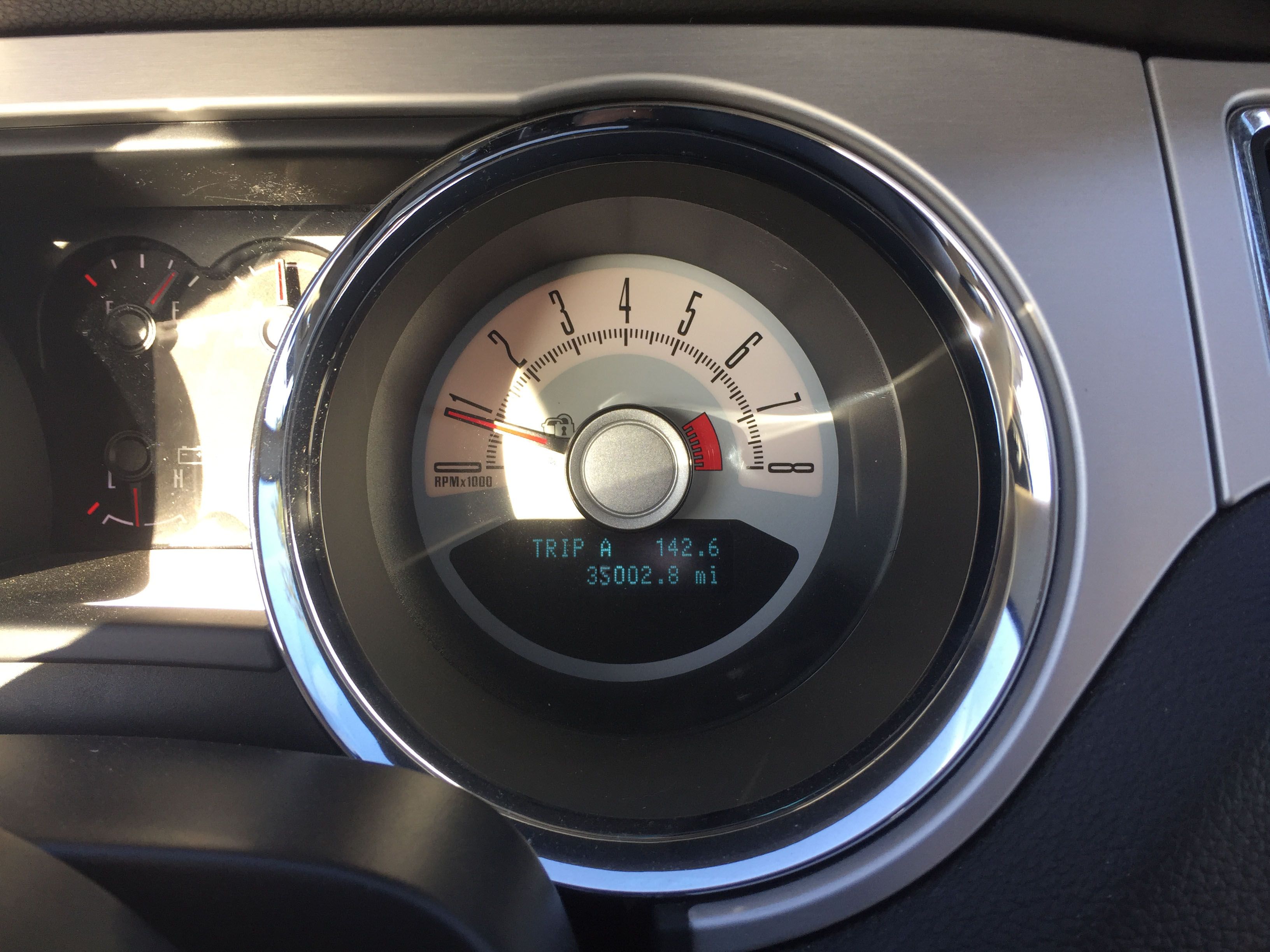 Used 2010 Ford Mustang GT Premium RWD image 10