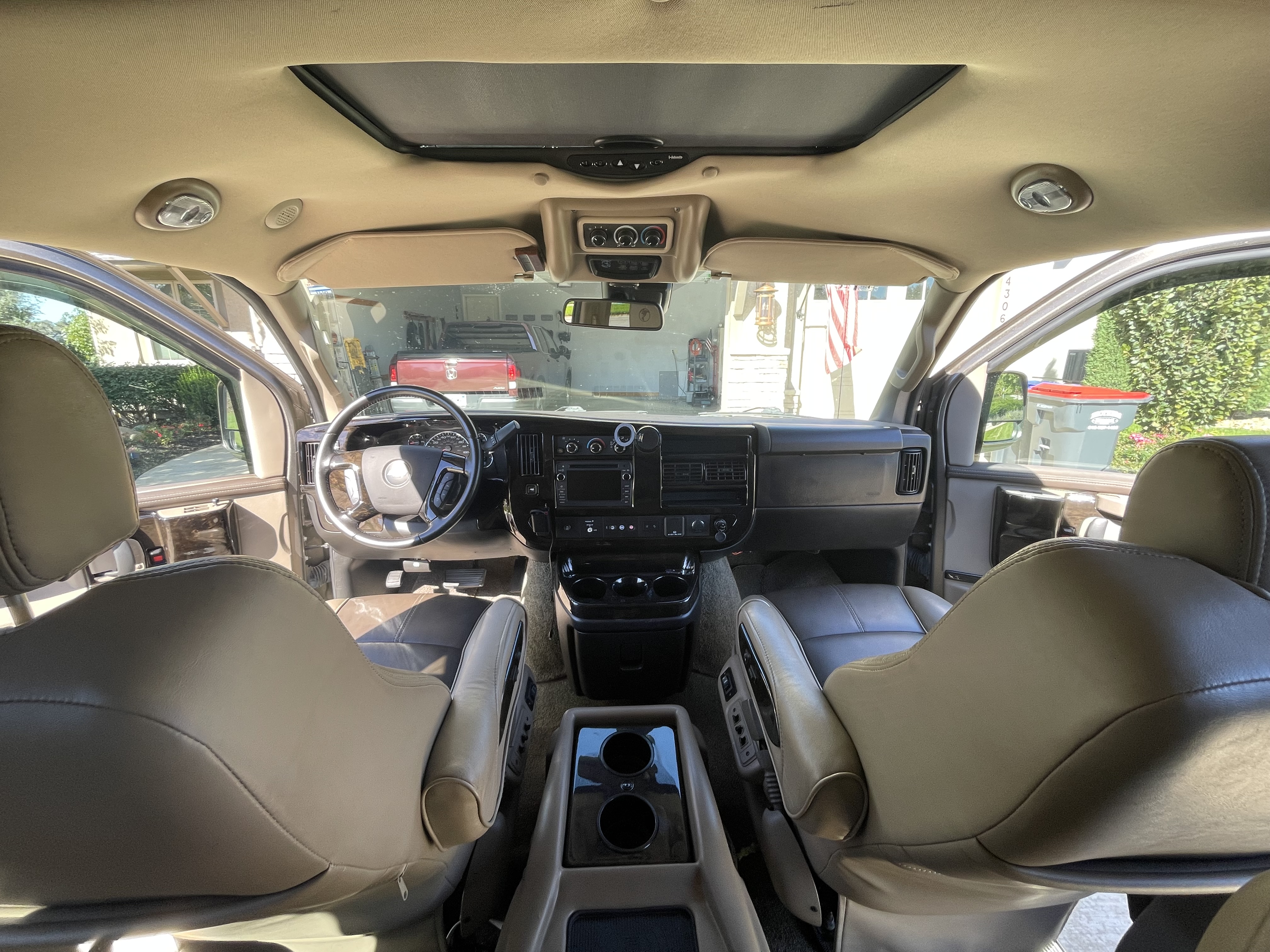 Used 2019 Chevrolet Express 2500 w/ Enhanced Convenience Package RWD image 23