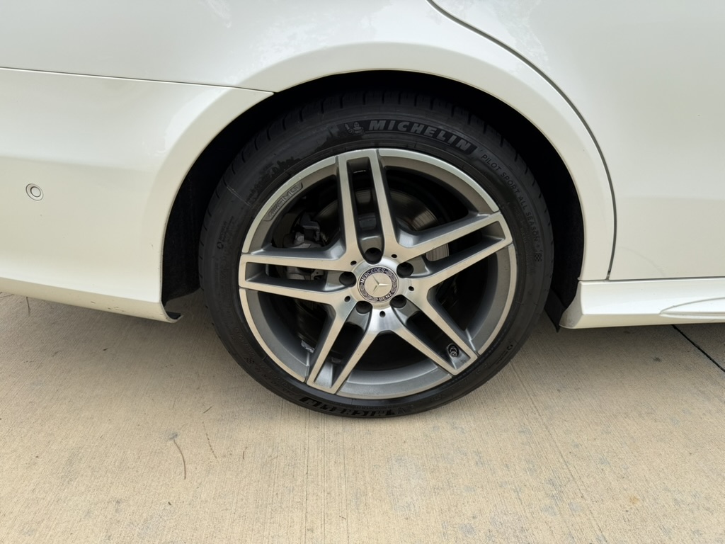 Used 2015 Mercedes-Benz E 400 Sedan image 20