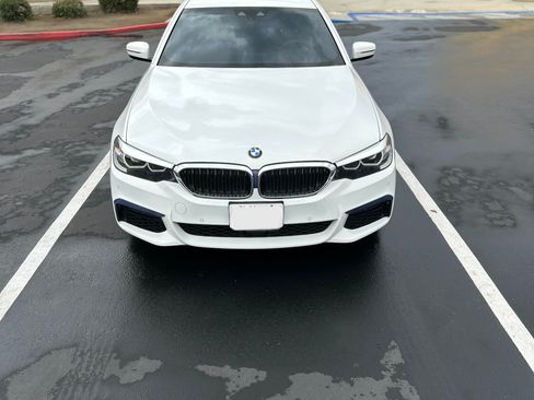 Used 2019 BMW 530e w/ M Sport Package RWD image 2