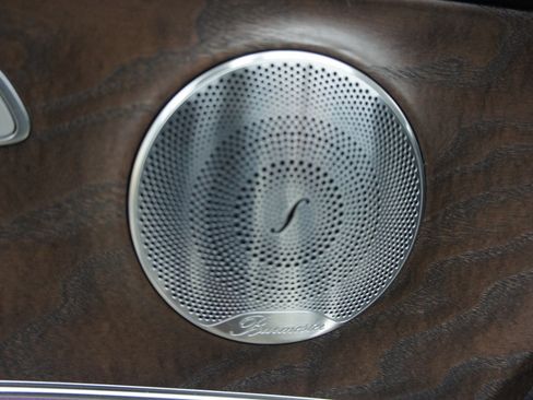 Used 2017 Mercedes-Benz E 400 4MATIC Wagon image 14