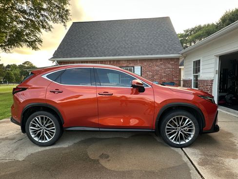 Used 2023 Lexus NX 350h AWD w/ Vision Package image 8