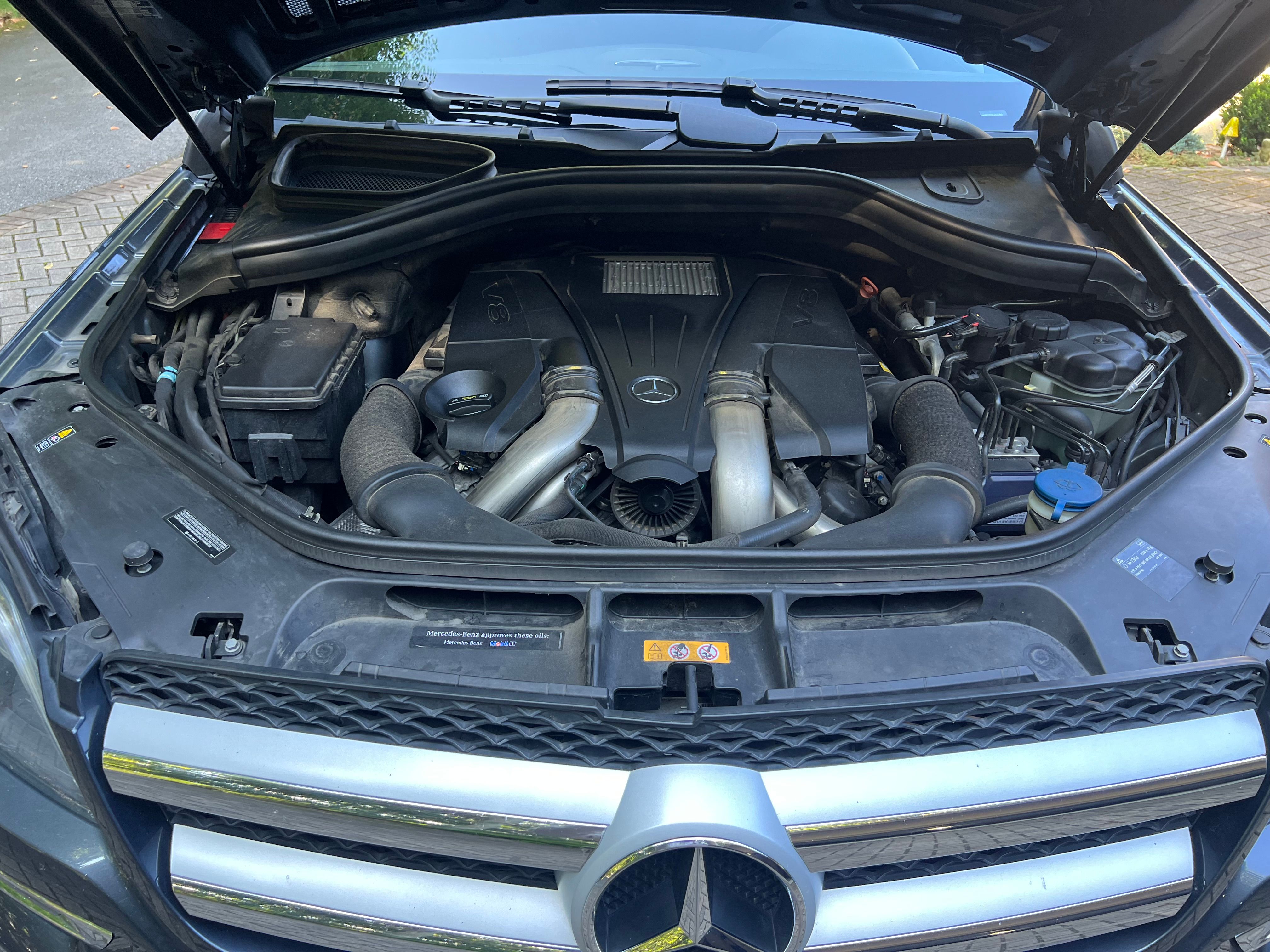 Used 2014 Mercedes-Benz GL 450 4MATIC image 21