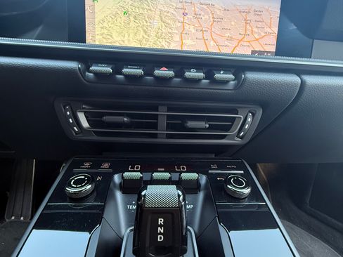 Used 2020 Porsche 911 Carrera S image 20