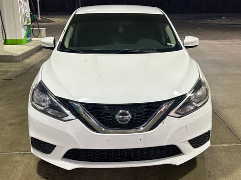Used 2017 Nissan Sentra S image 13