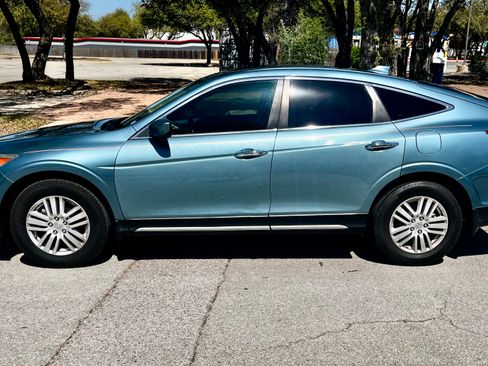 Used 2013 Honda Crosstour EX-L image 2