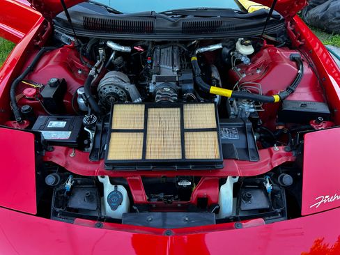 Used 1994 Pontiac Firebird Formula RWD image 8