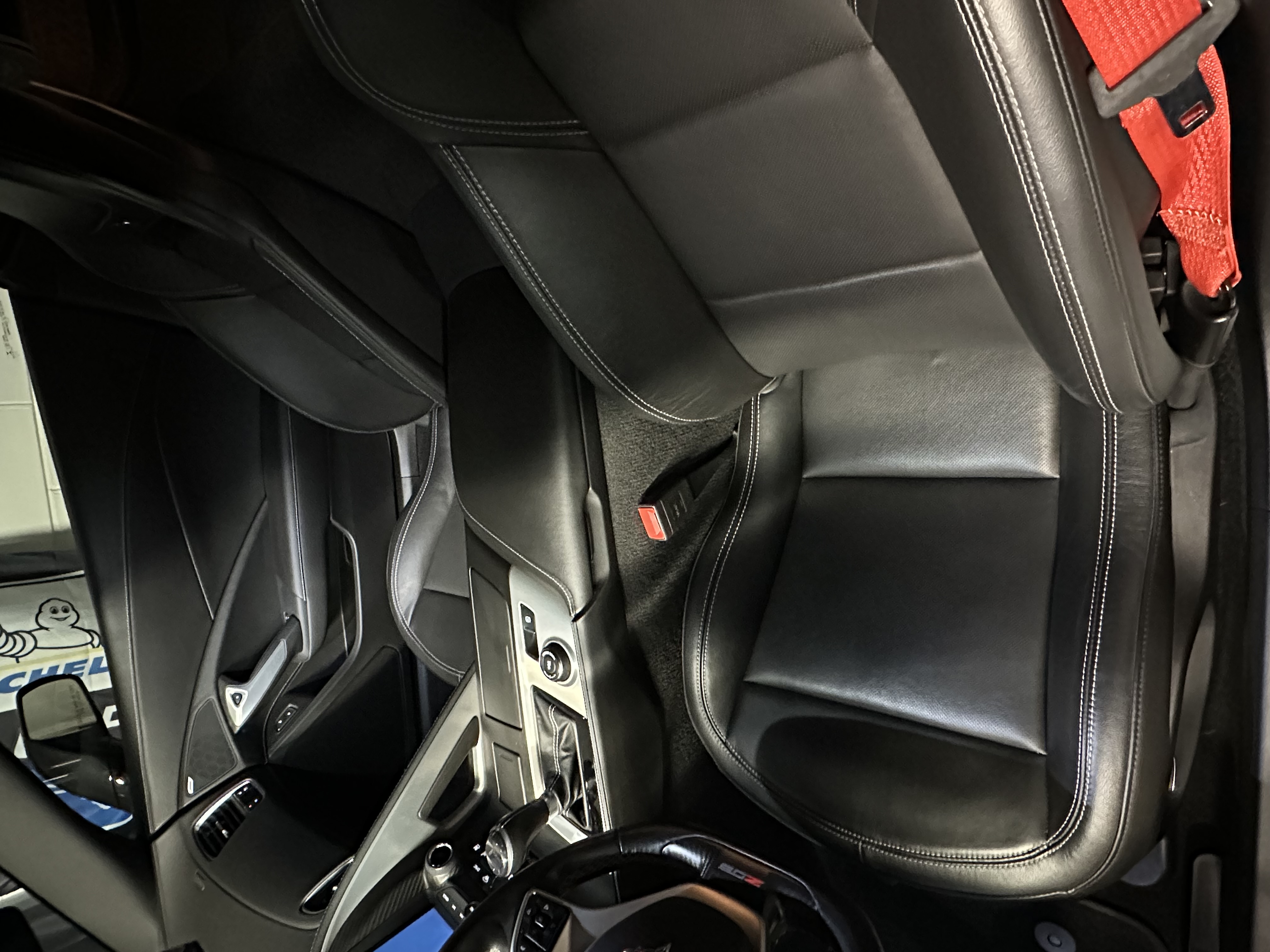 Used 2019 Chevrolet Corvette Z06 RWD image 13