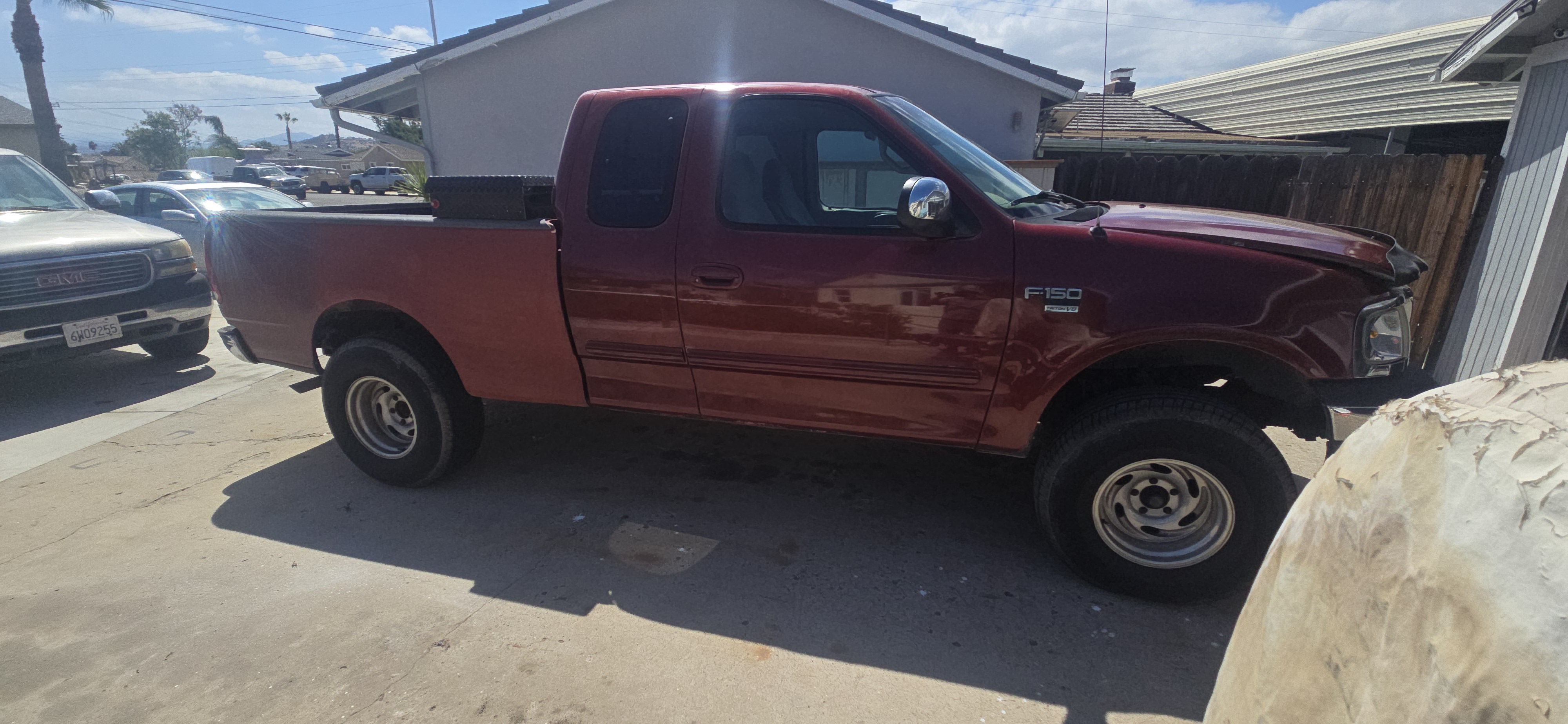 Used 2000 Ford F150 2WD SuperCab image 2