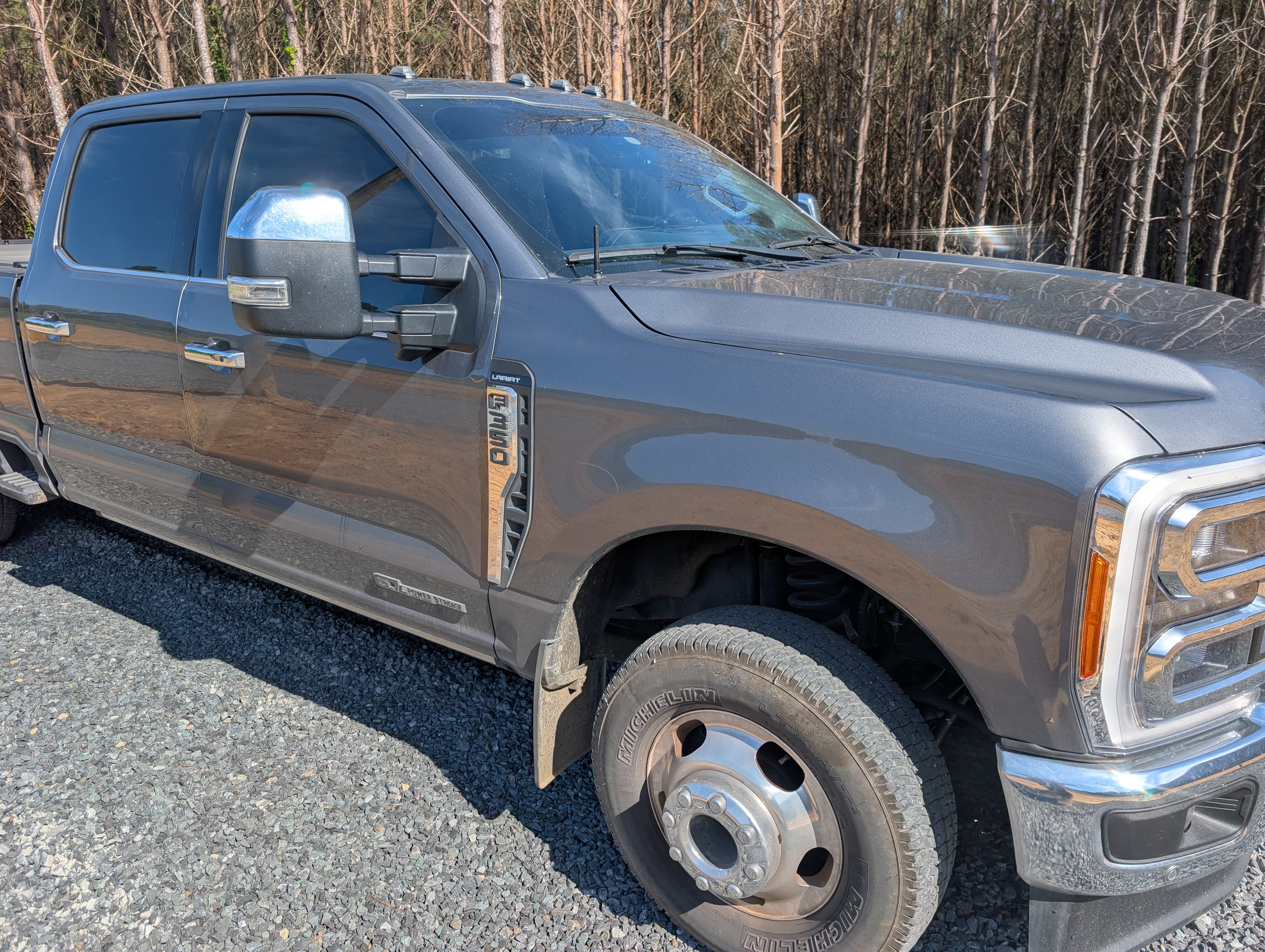 Used 2023 Ford F350 Lariat w/ Lariat Ultimate Package AWD/4WD image 4