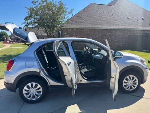 Used 2017 FIAT 500X Pop image 17