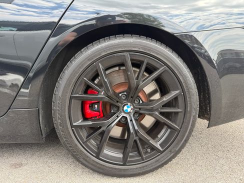 Used 2022 BMW M550i xDrive w/ Dynamic Handling Package AWD/4WD image 12