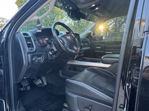 Used 2019 RAM 3500 Laramie image 6