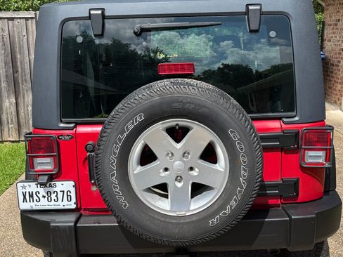 Used 2011 Jeep Wrangler Sport AWD/4WD image 21